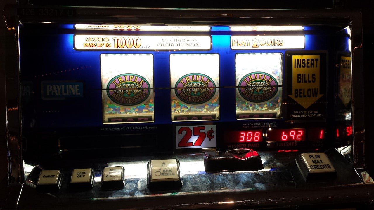 Studio live-dealer paushoki dengan dealer profesional dan meja blackjack berkualitas HD